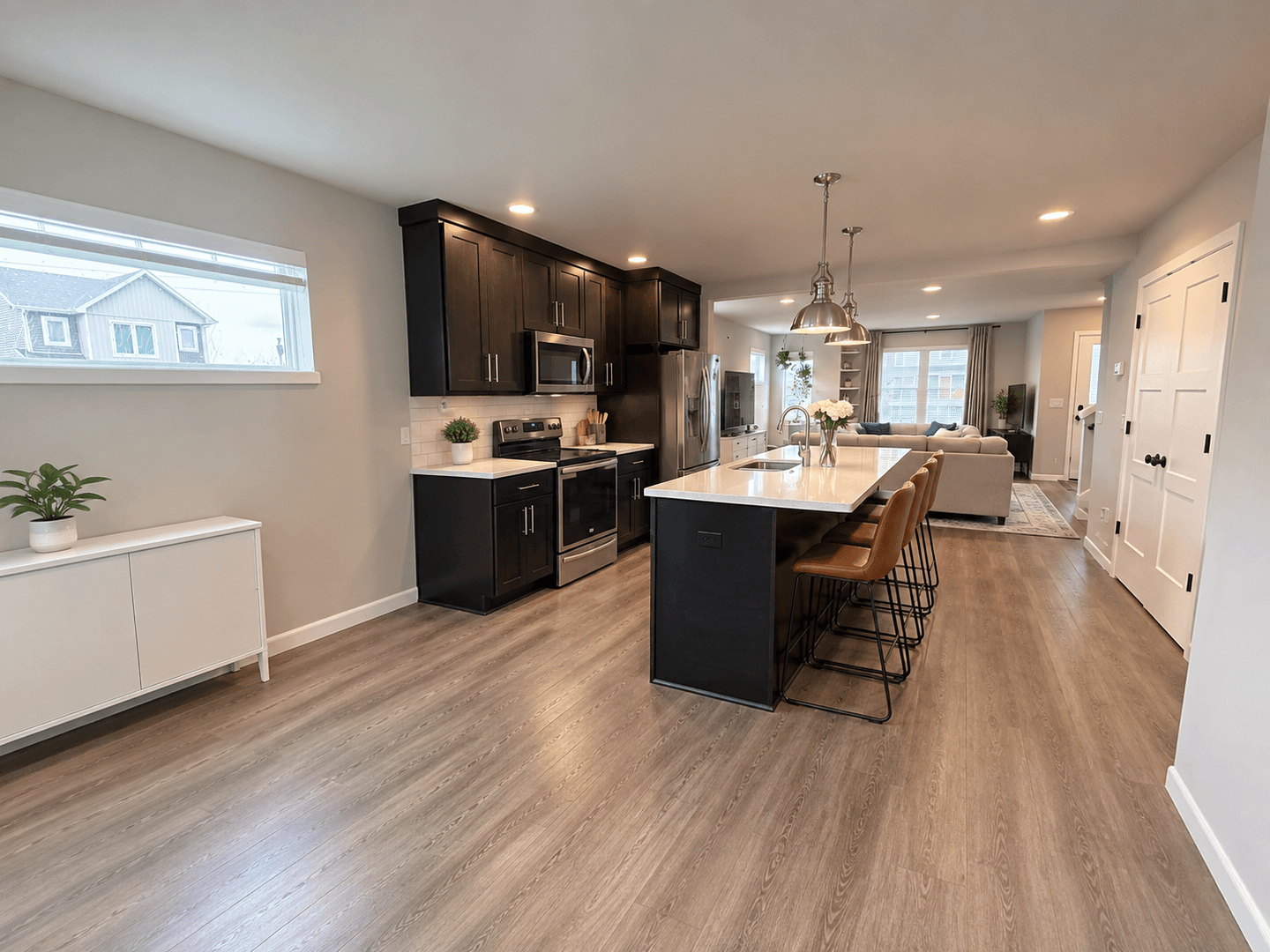 Fitchburg House: 5904 Minong Lane