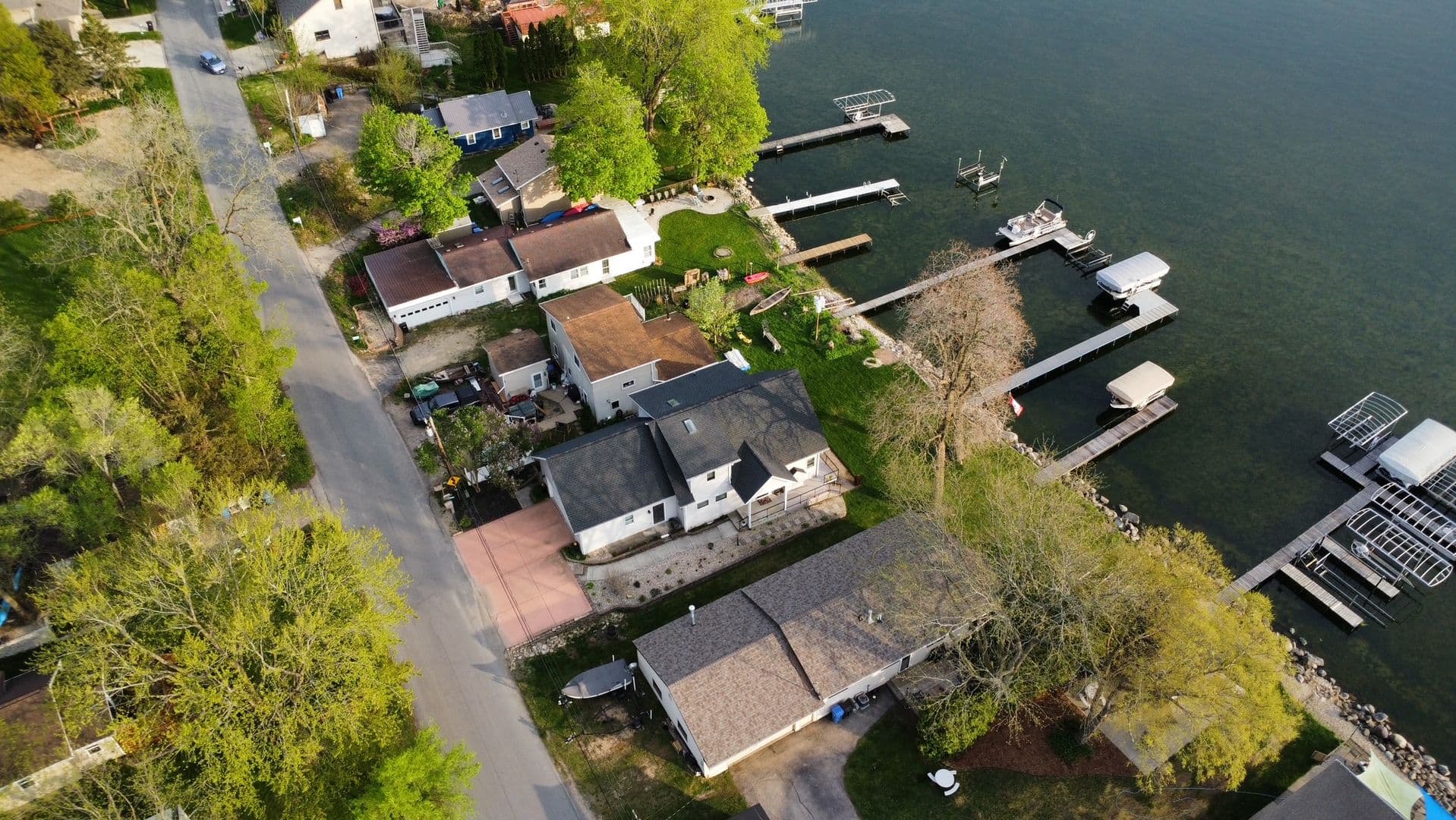 Stoughton House: 3089 Sunnyside St.