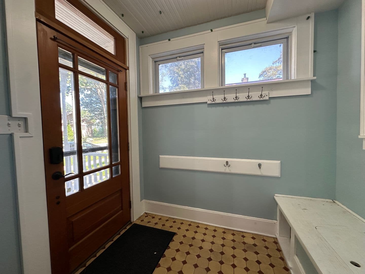 Madison House: 959 Lawrence St