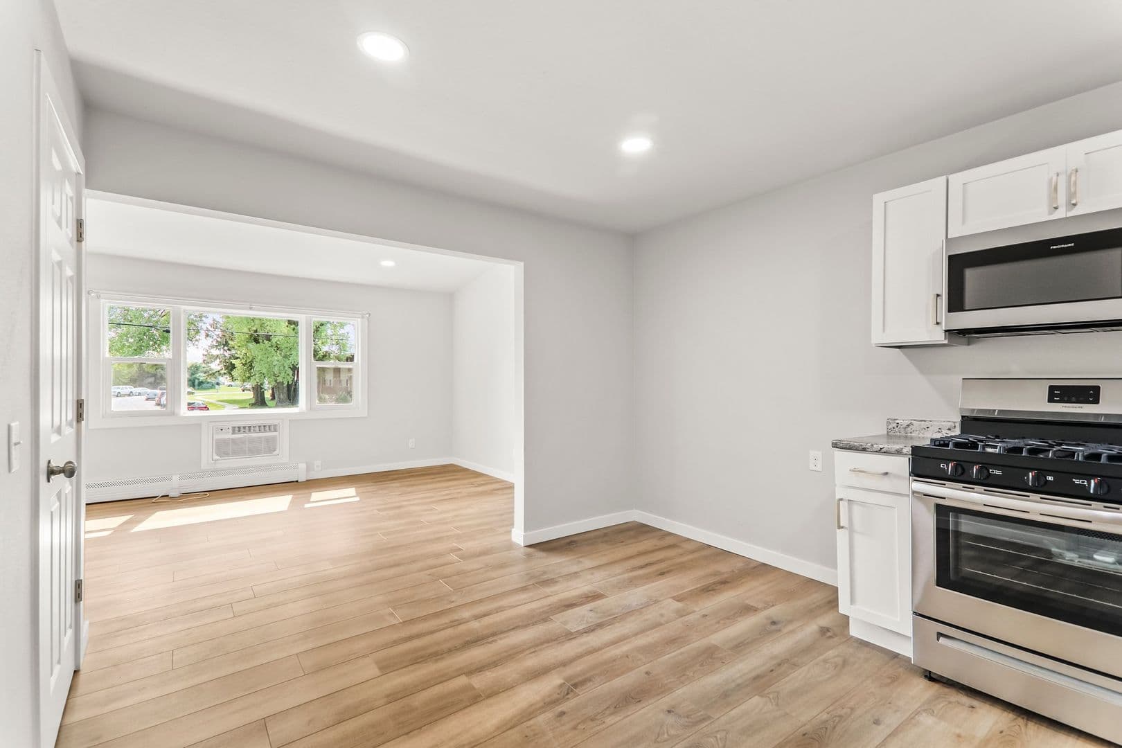 Sun Prairie Apartment: 124 - 132 - 208 - 224 S Bird St.