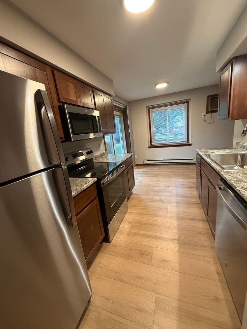 Madison Apartment: 50 Park Heights