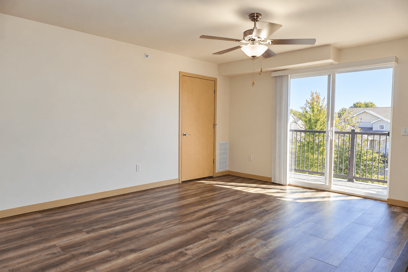 Sun Prairie Apartment: 1174 Stonewood Crossing