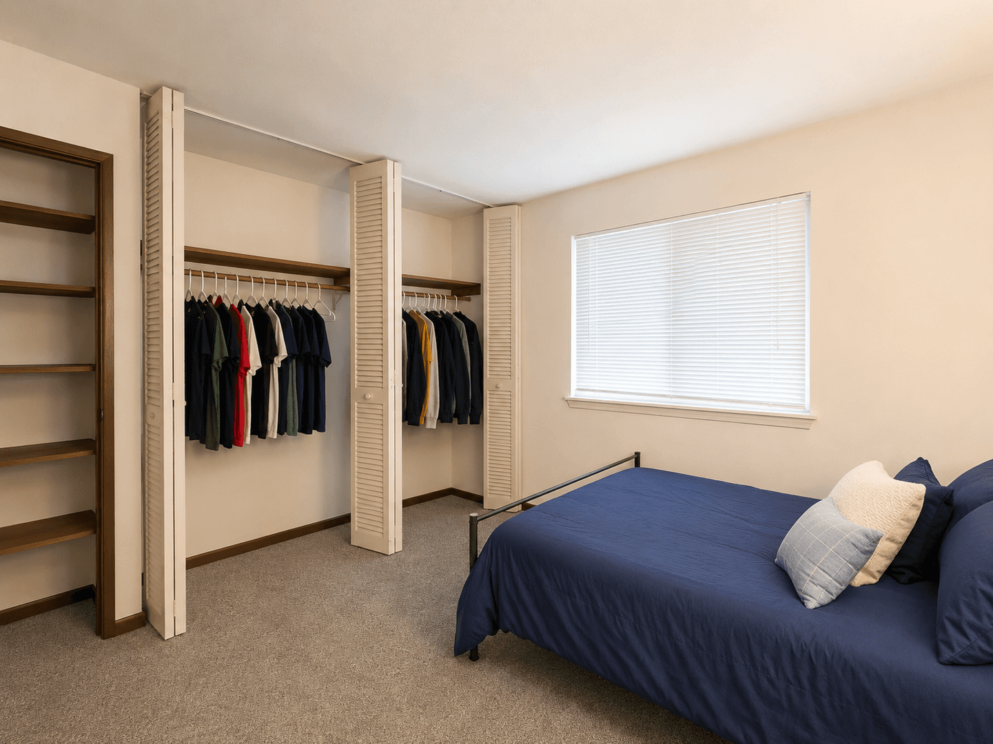 Madison Apartment: 2601 University Avenue
