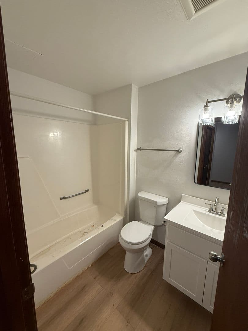 Madison Apartment: 50 Park Heights