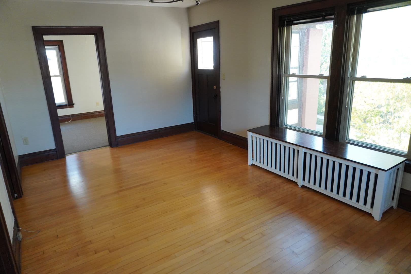 Madison Apartment: 2718 Sommers Avenue