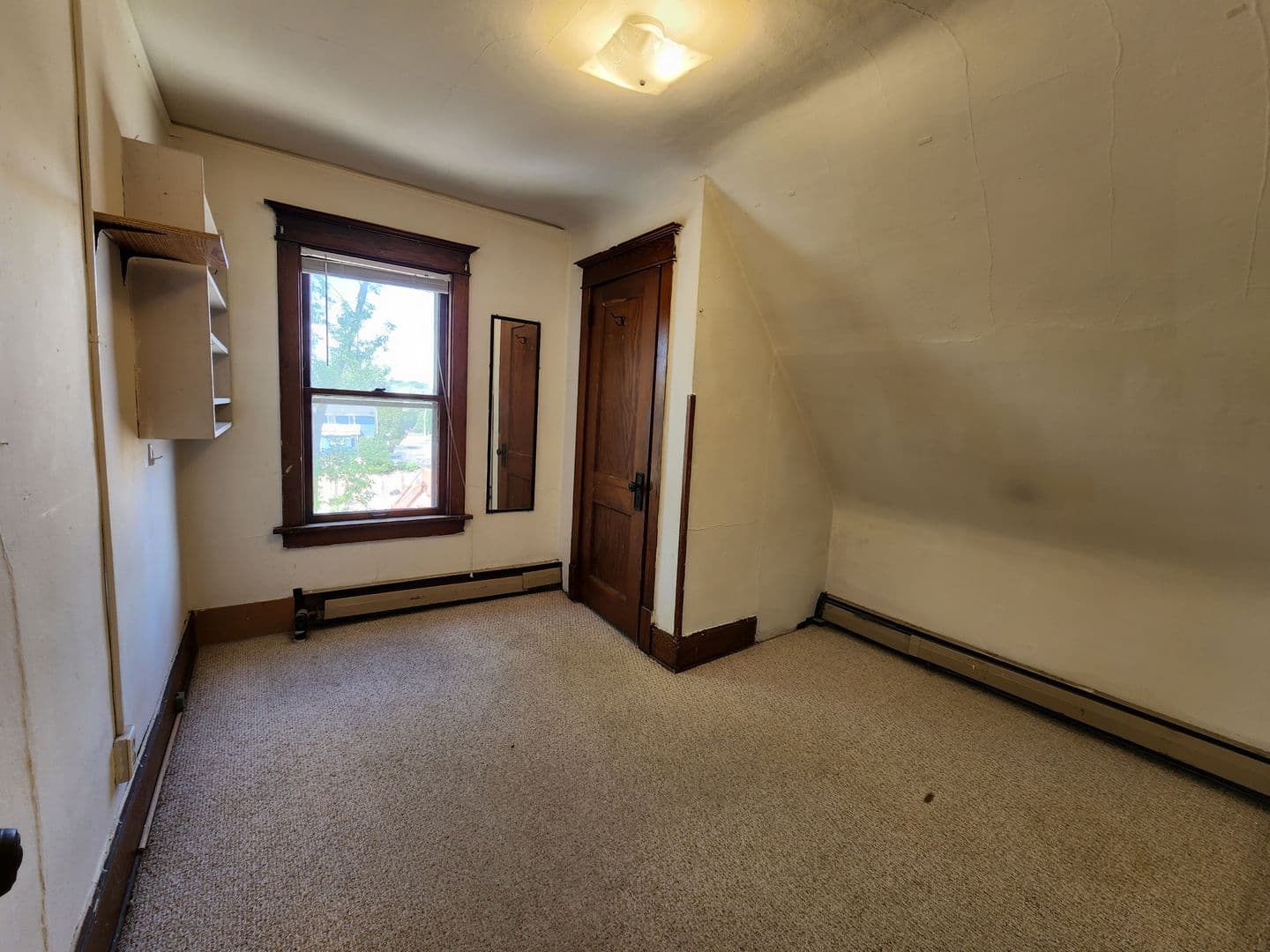 Madison Apartment: 10 S. Orchard St