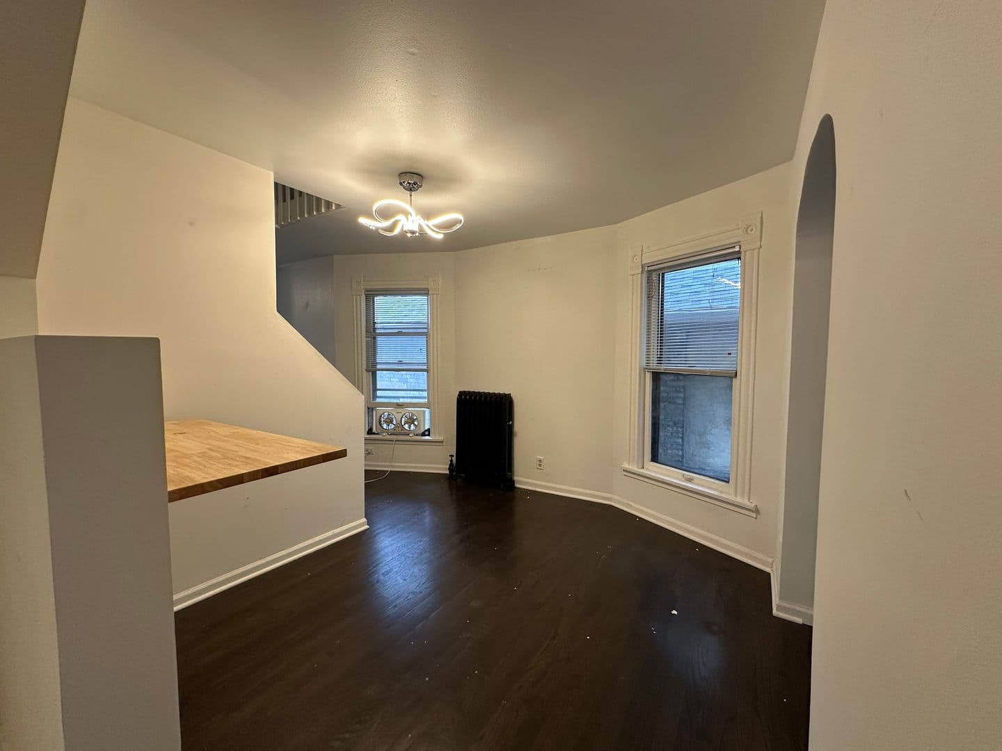 Madison Apartment: 522 E. Main Street