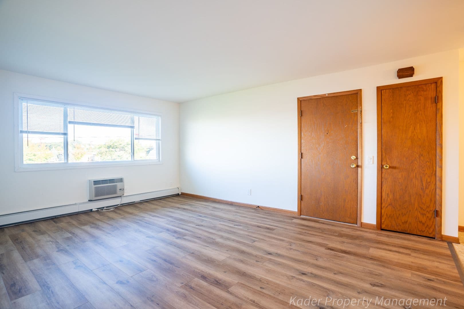 Middleton Apartment: 3403 Webber Rd