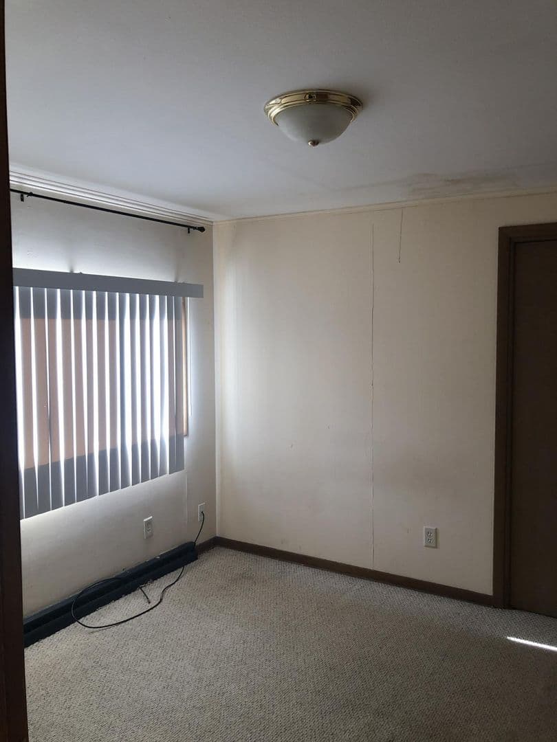 Madison Apartment: 1202 Chandler St.
