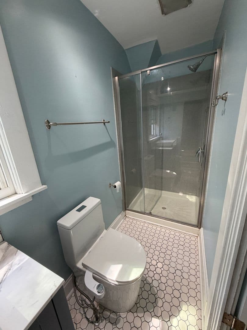 Madison House: 959 Lawrence St