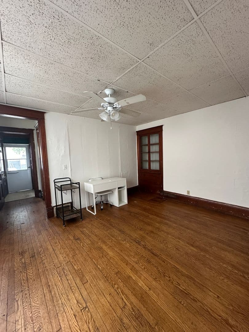 Madison Apartment: 146-48 W Gorham St