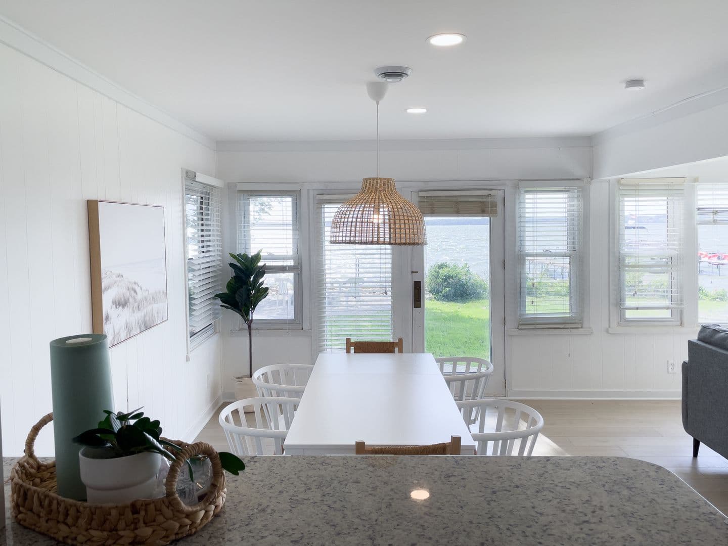 Stoughton House: 3089 Sunnyside St.