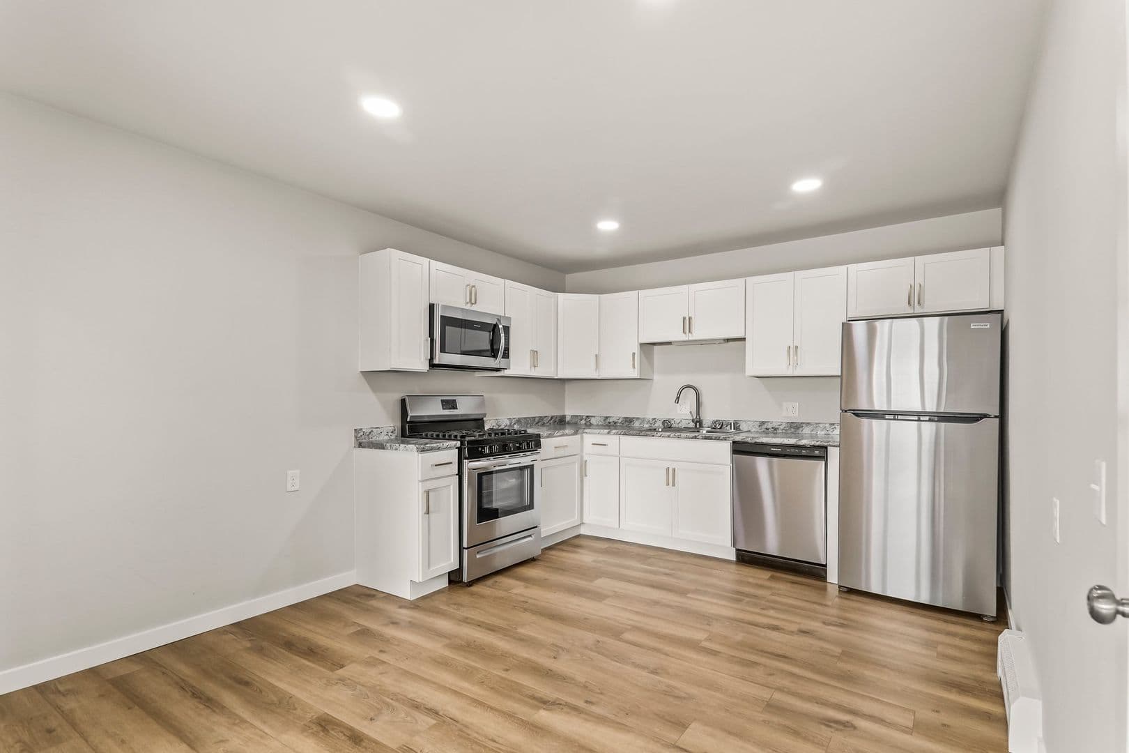Sun Prairie Apartment: 124 - 132 - 208 - 224 S Bird St.