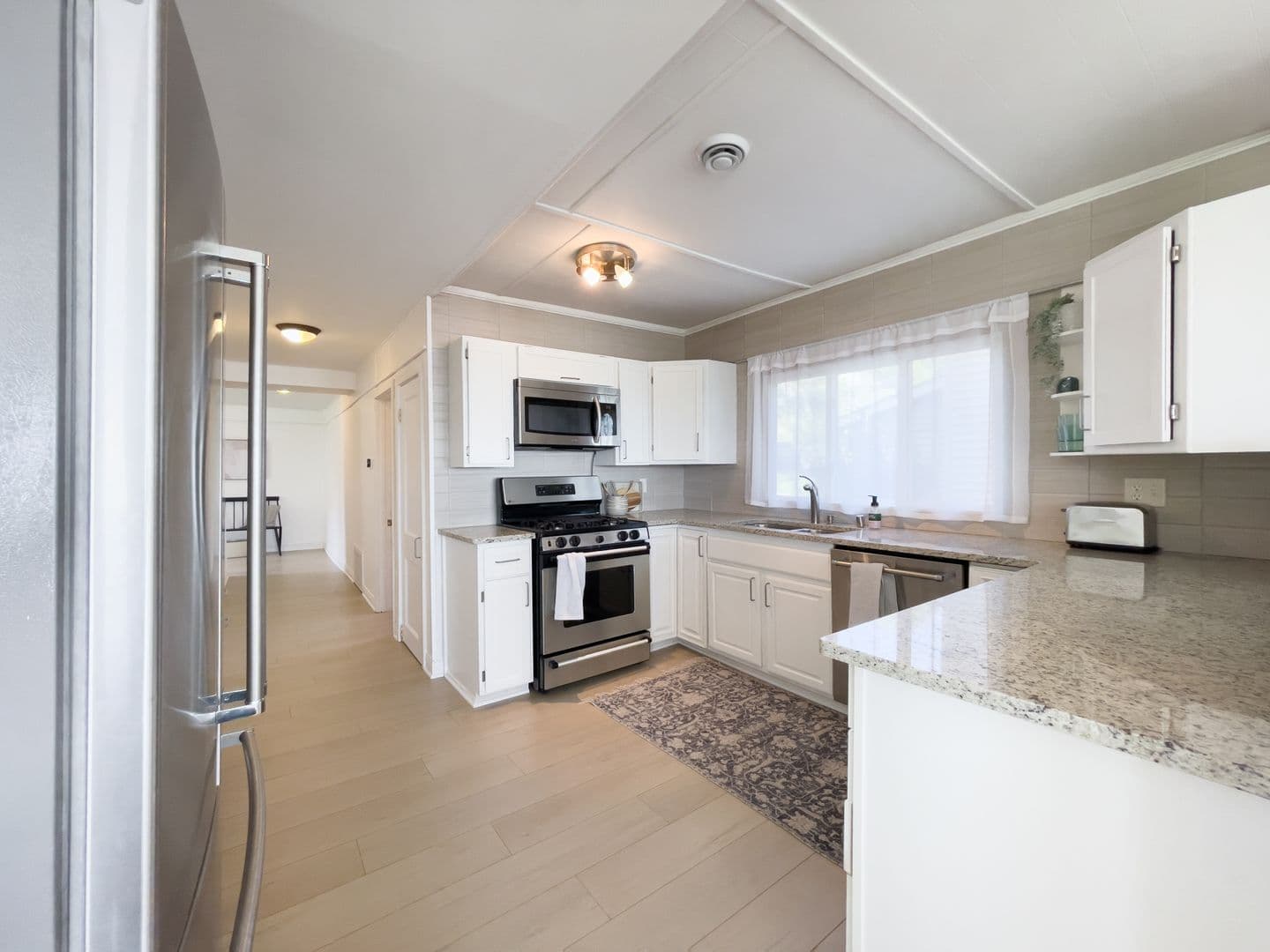 Stoughton House: 3089 Sunnyside St.