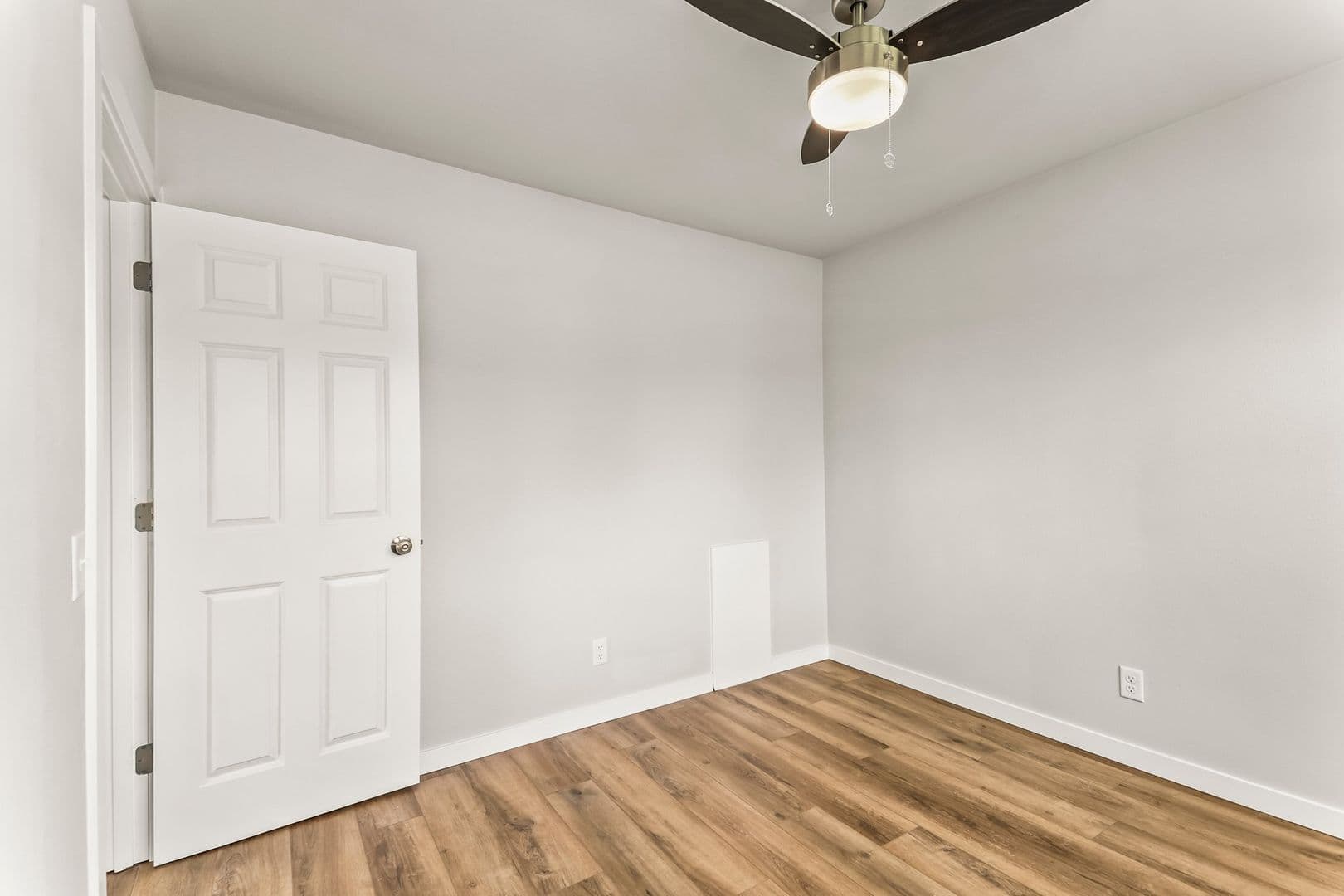 Sun Prairie Apartment: 124 - 132 - 208 - 224 S Bird St.