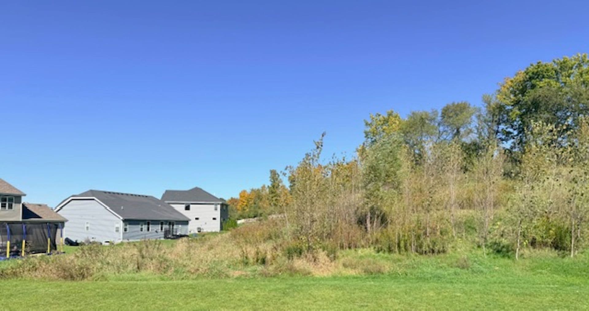 McFarland House: 6142 Pine Ridge Way