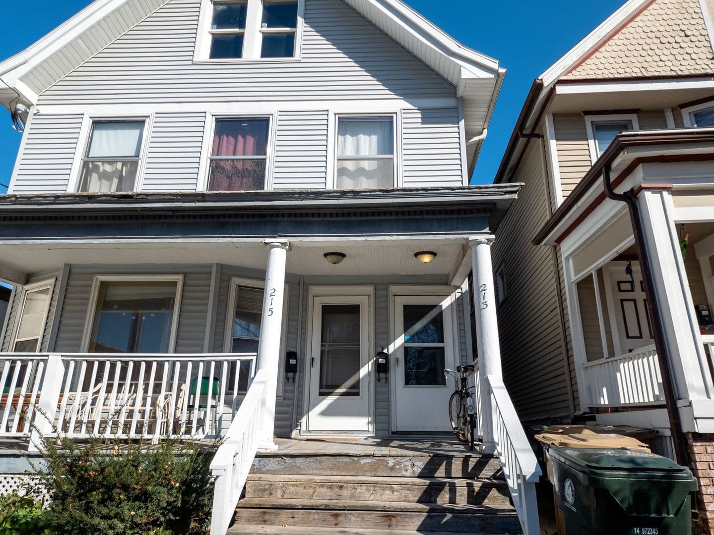 Madison Apartment: 213 N Paterson St