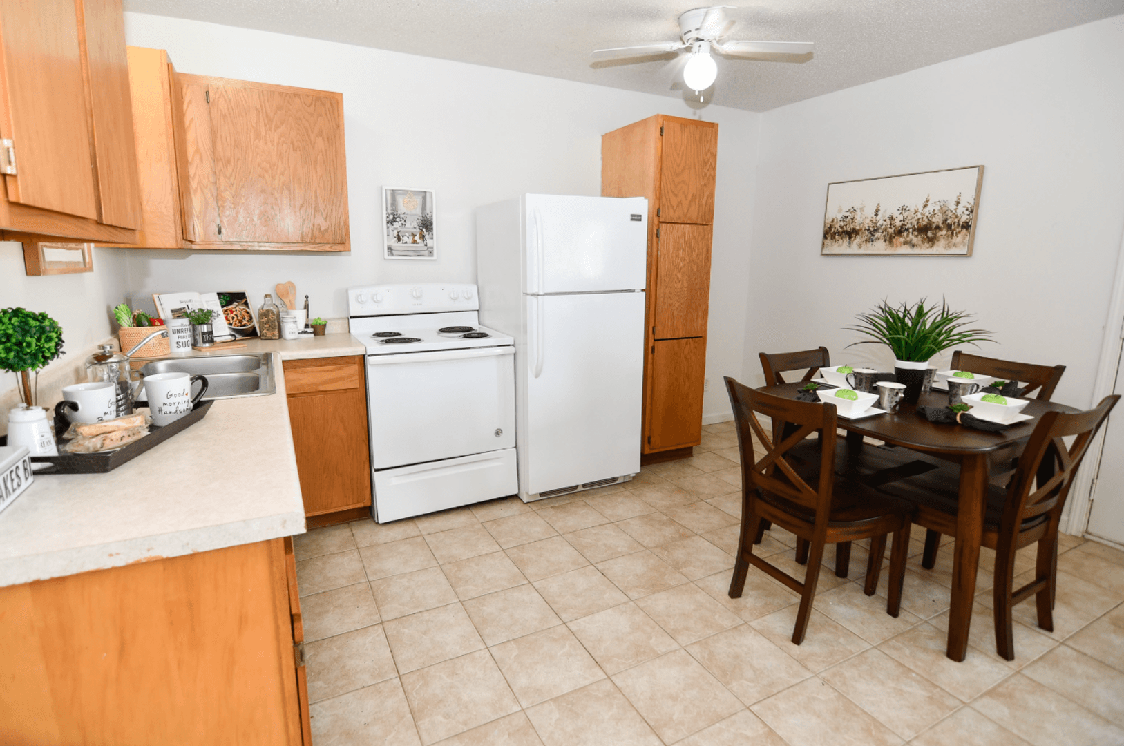 Osceola Apartment: 113 Clay St #4