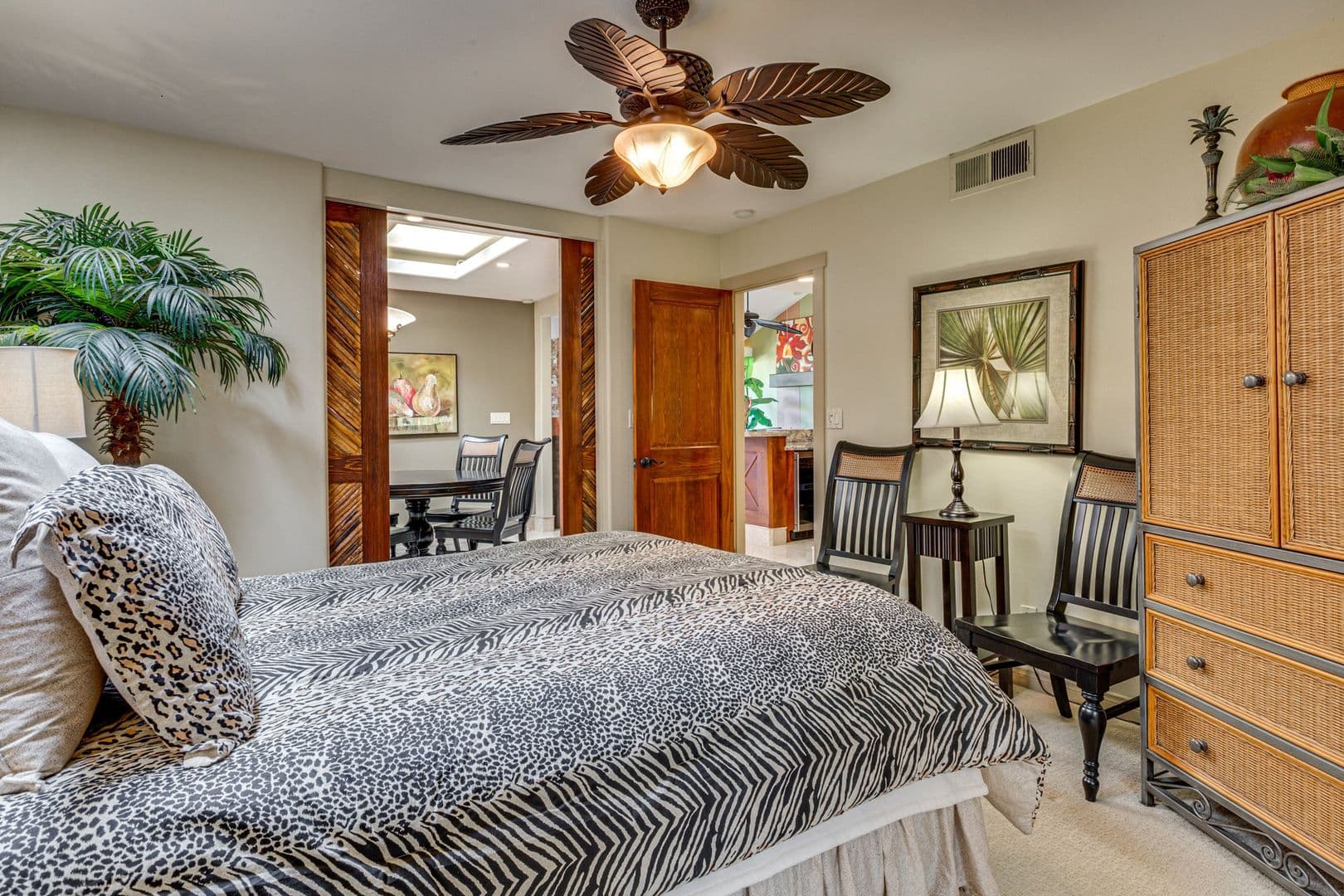 Palm Desert House: 389 Gran Via