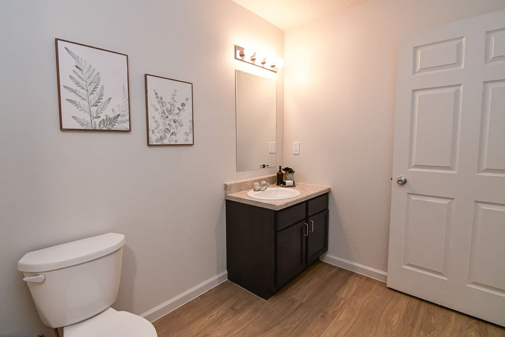Cherokee Townhome: 900 Rock Island Ave