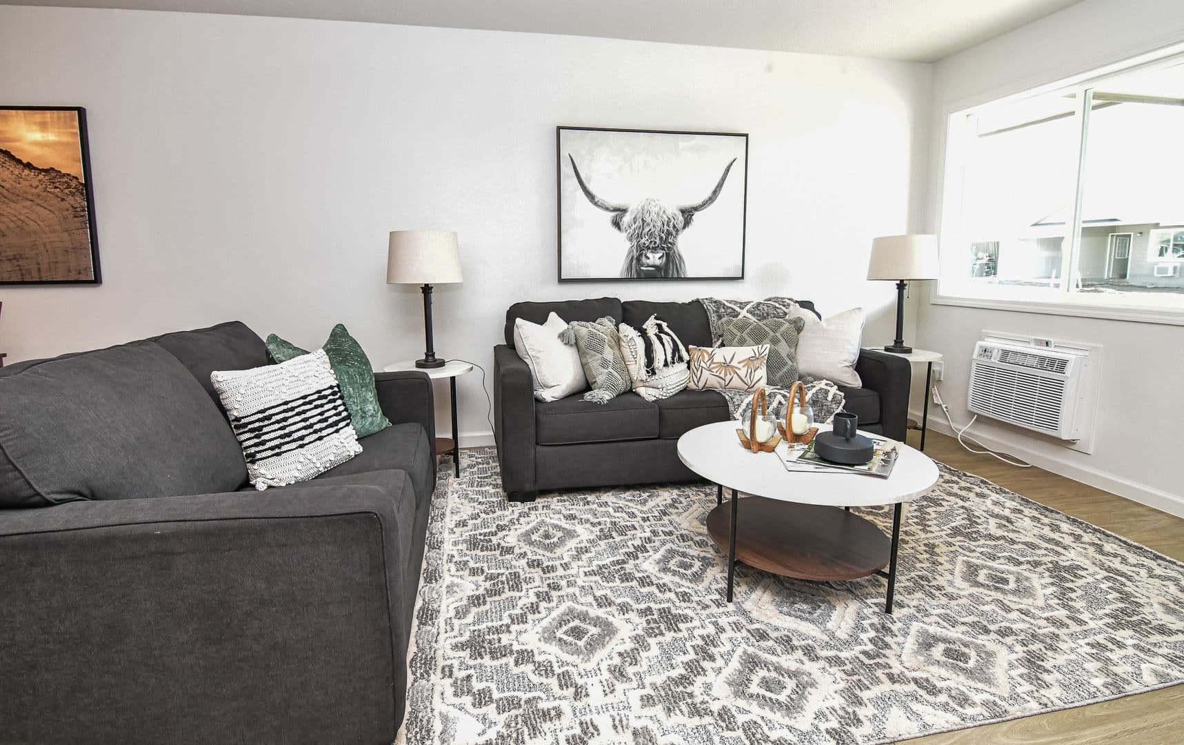 Cherokee Townhome: 900 Rock Island Ave