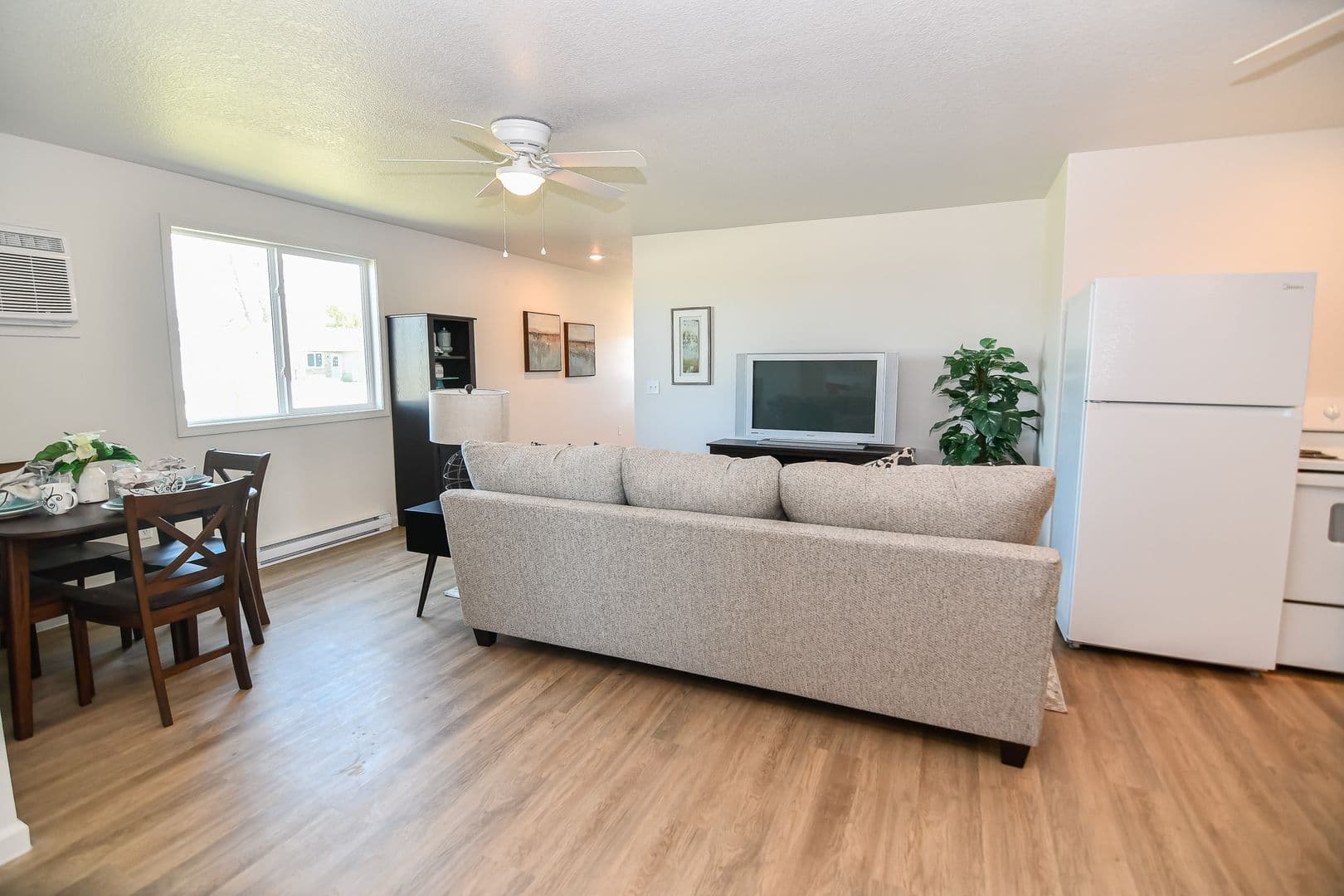 Osceola Apartment: 332 Wildflower Dr