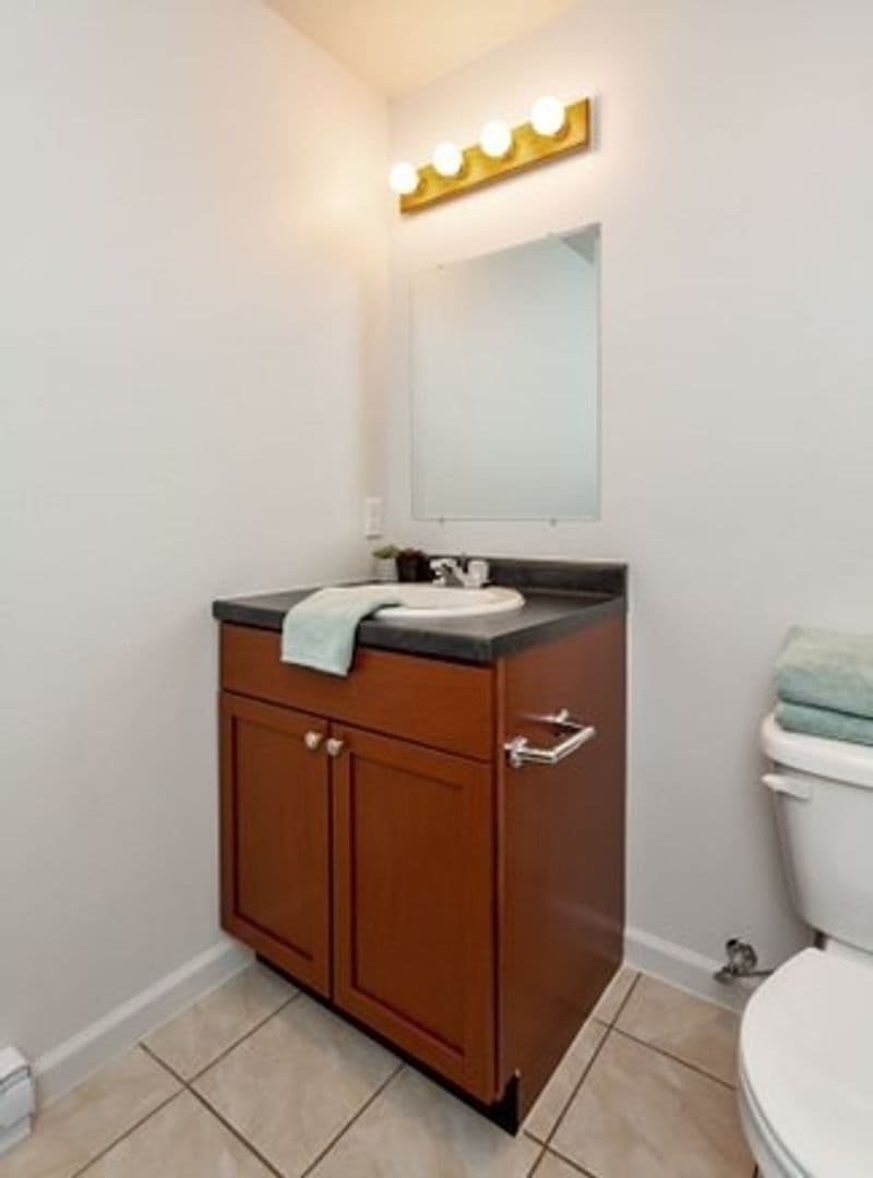 Des Moines Apartment: 4251 Grandview Ave