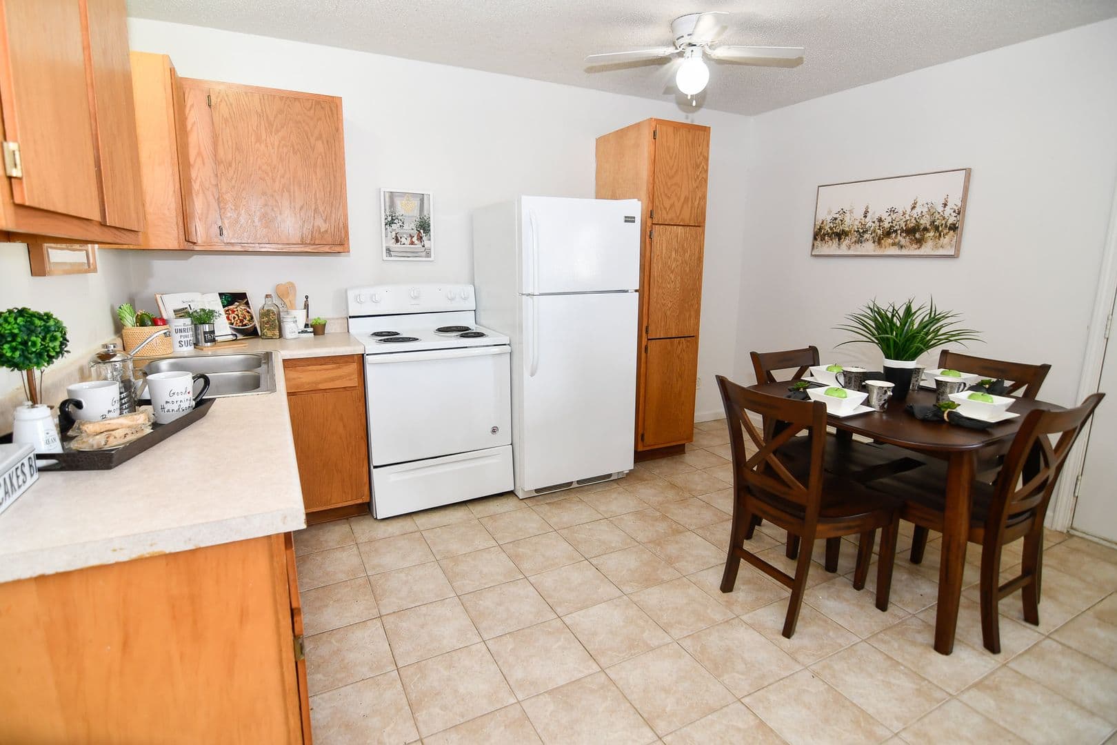 Newton Apartment: 1702-1798 W. 4th St N.