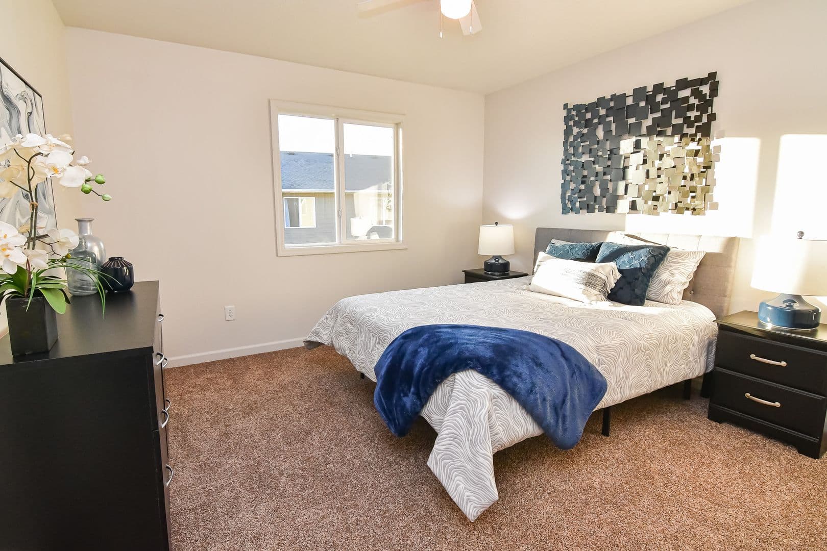 Winterset Apartment: 1407 West Mills Street