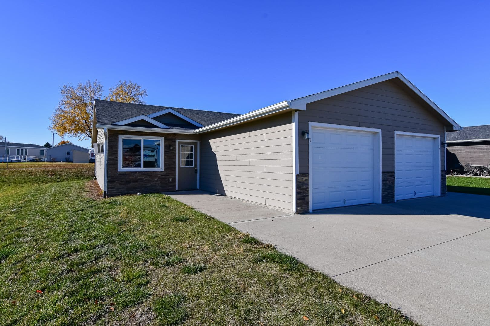 Huxley Multiplex: 100 Deerwood Drive