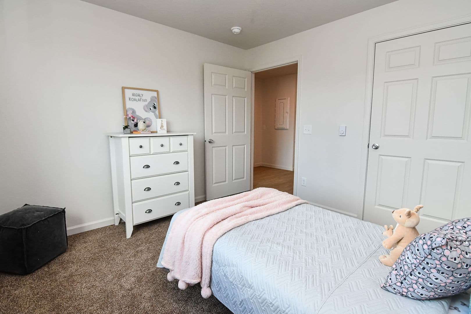Knoxville Townhome: 471 W Bell Ave