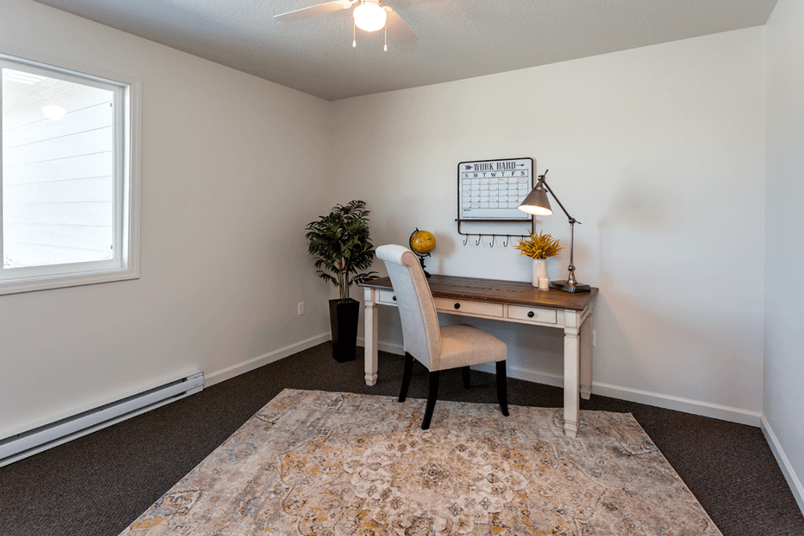 Osceola Apartment: 113 Clay St #4