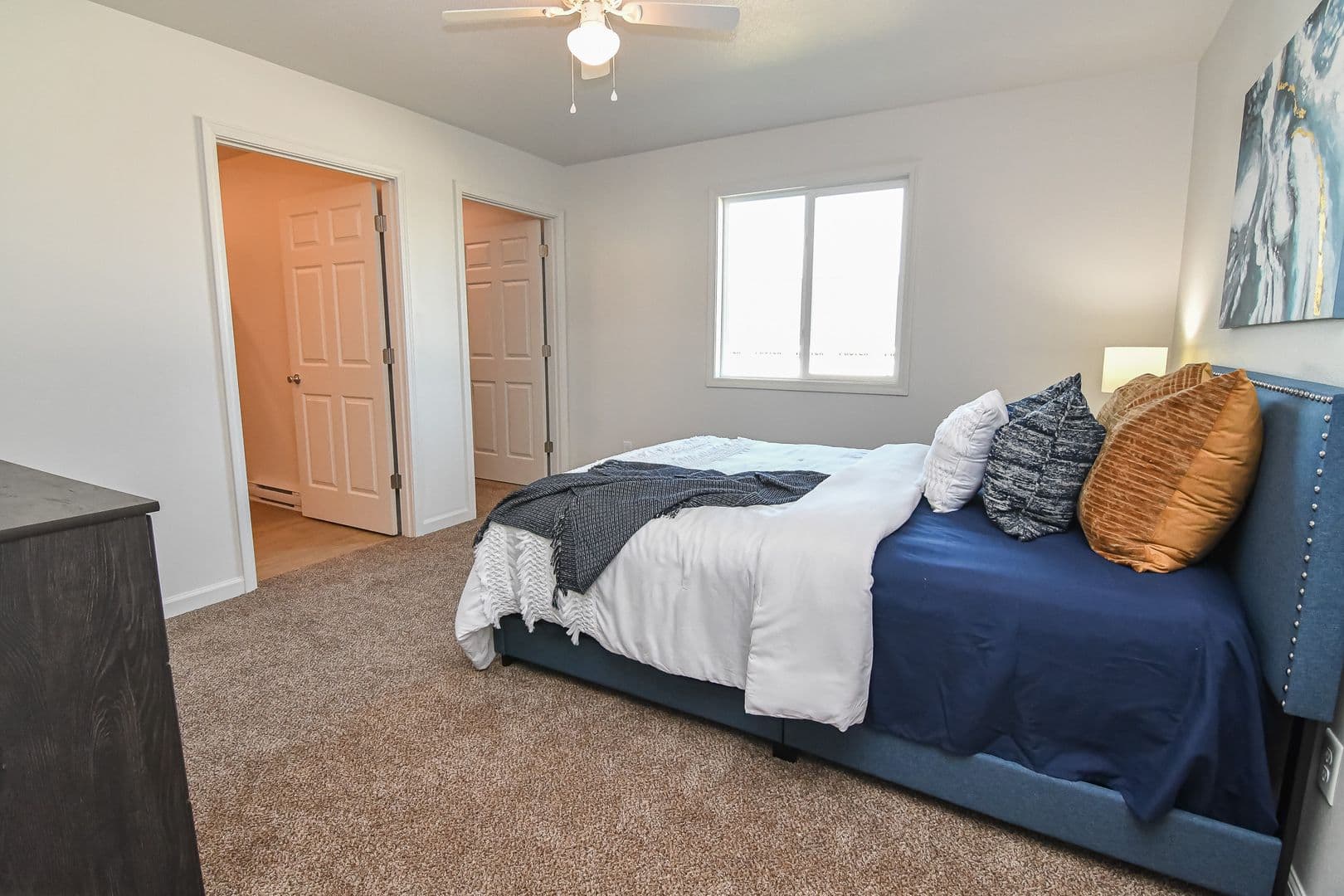 Knoxville Townhome: 471 W Bell Ave