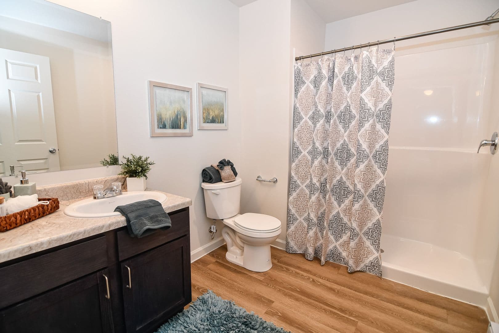 Storm Lake Townhome: 303 W 10th St