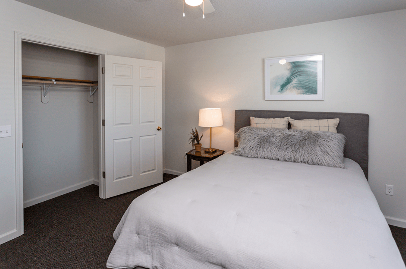 Newton Apartment: 709 1st St S.