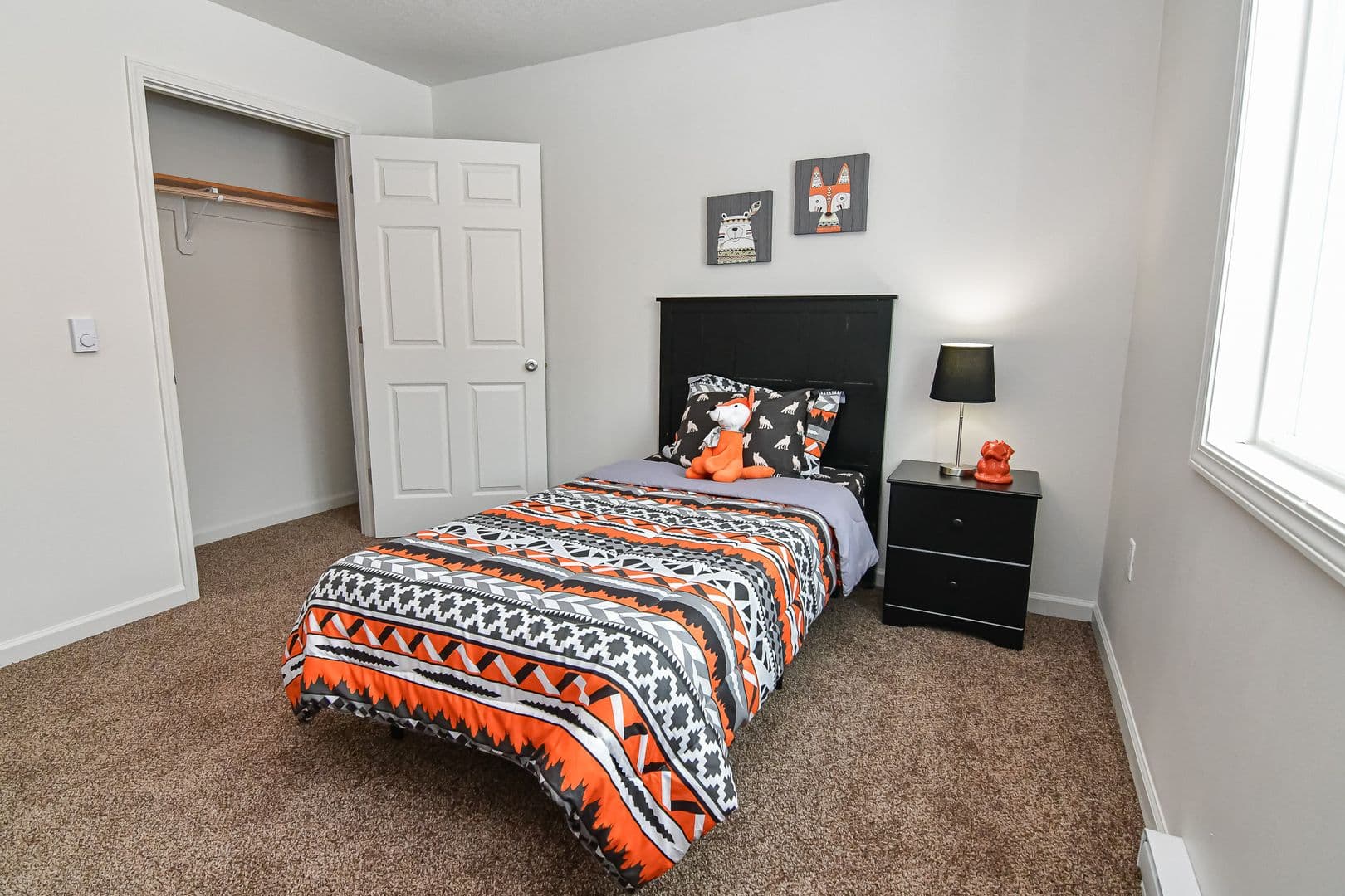 Boone Townhome: 680 S Marion St.