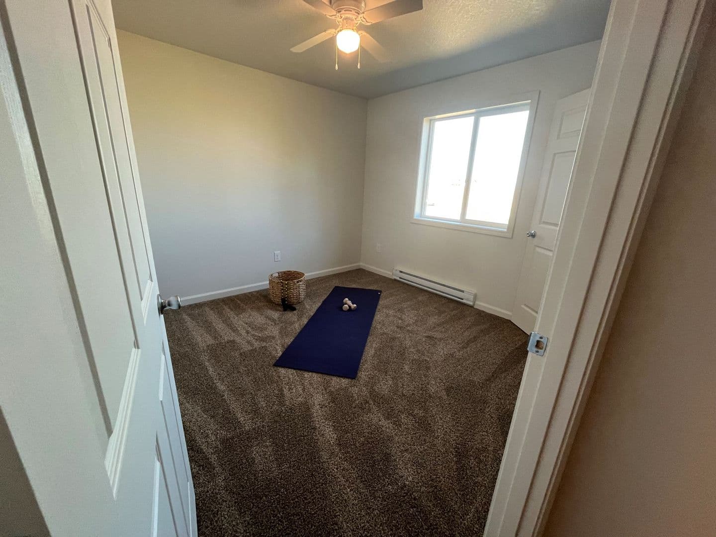 Storm Lake Townhome: 1555 E Milwaukee Ave