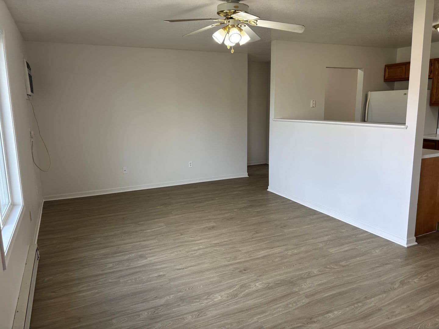 Prairie City Apartment: 107 W Steenhoek St