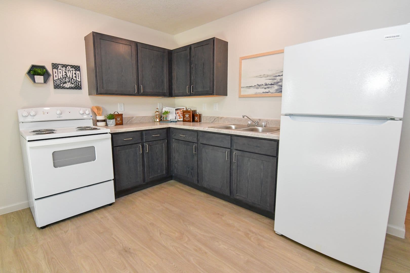 Cherokee Townhome: 900 Rock Island Ave