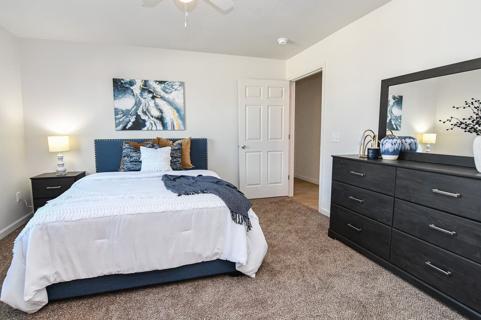 Knoxville Townhome: 471 W Bell Ave