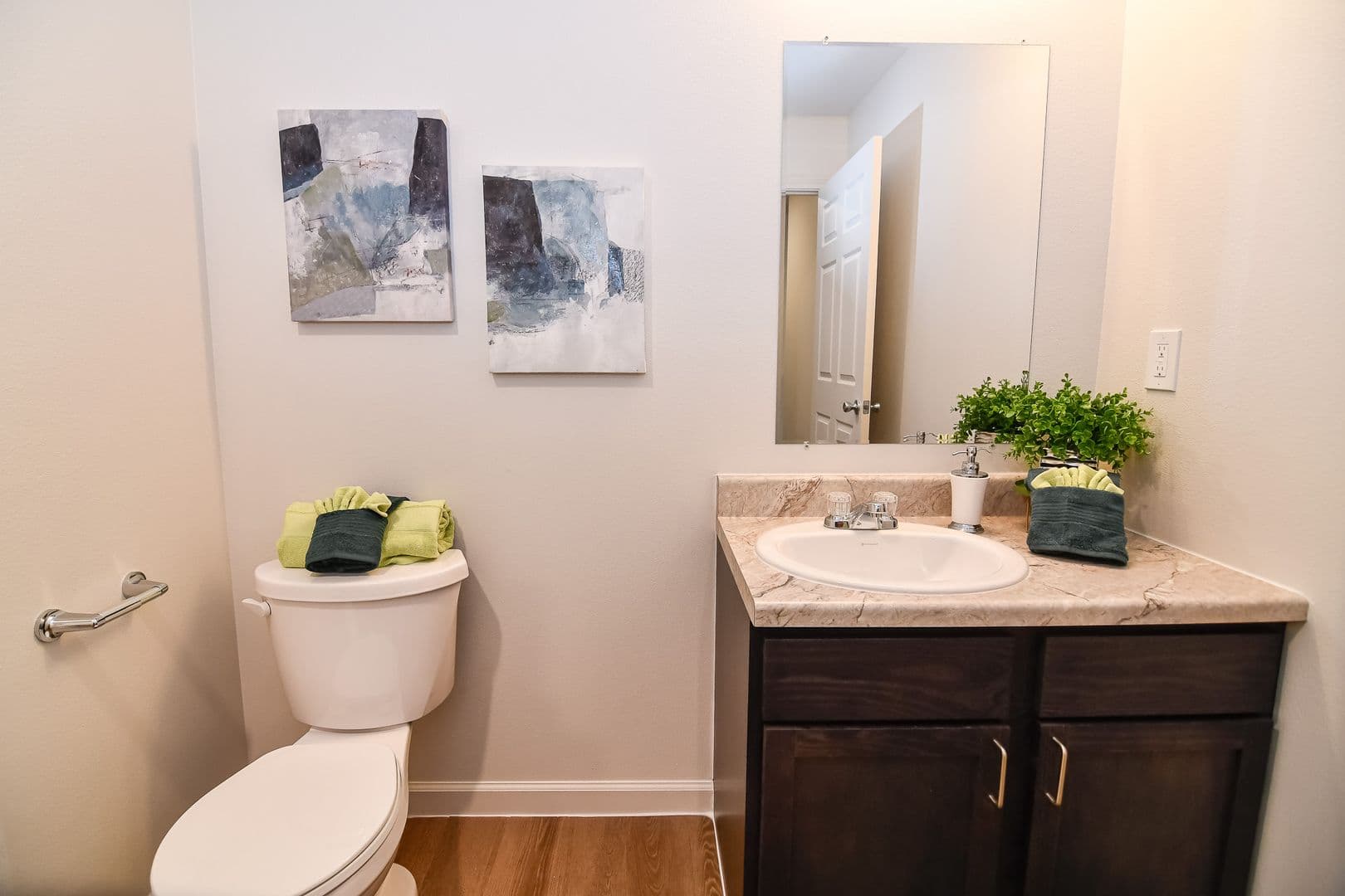 Storm Lake Townhome: 303 W 10th St