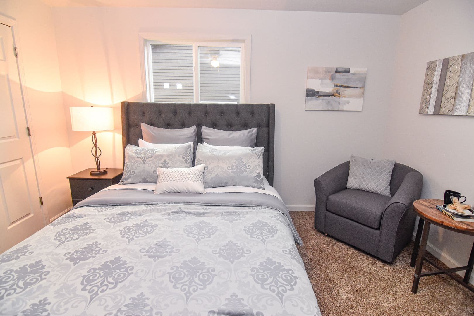 Winterset Apartment: 1407 West Mills Street