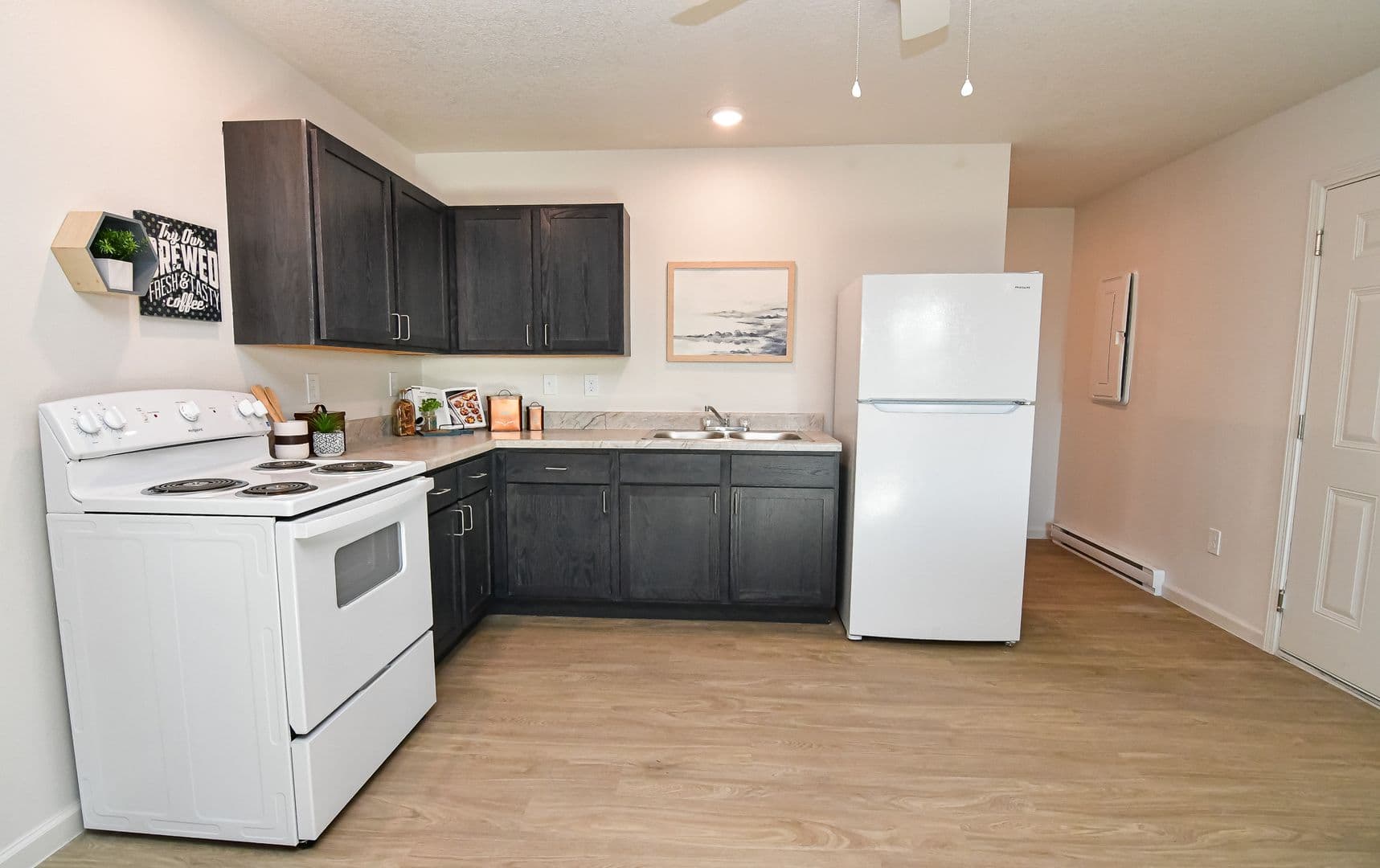 Cherokee Townhome: 900 Rock Island Ave