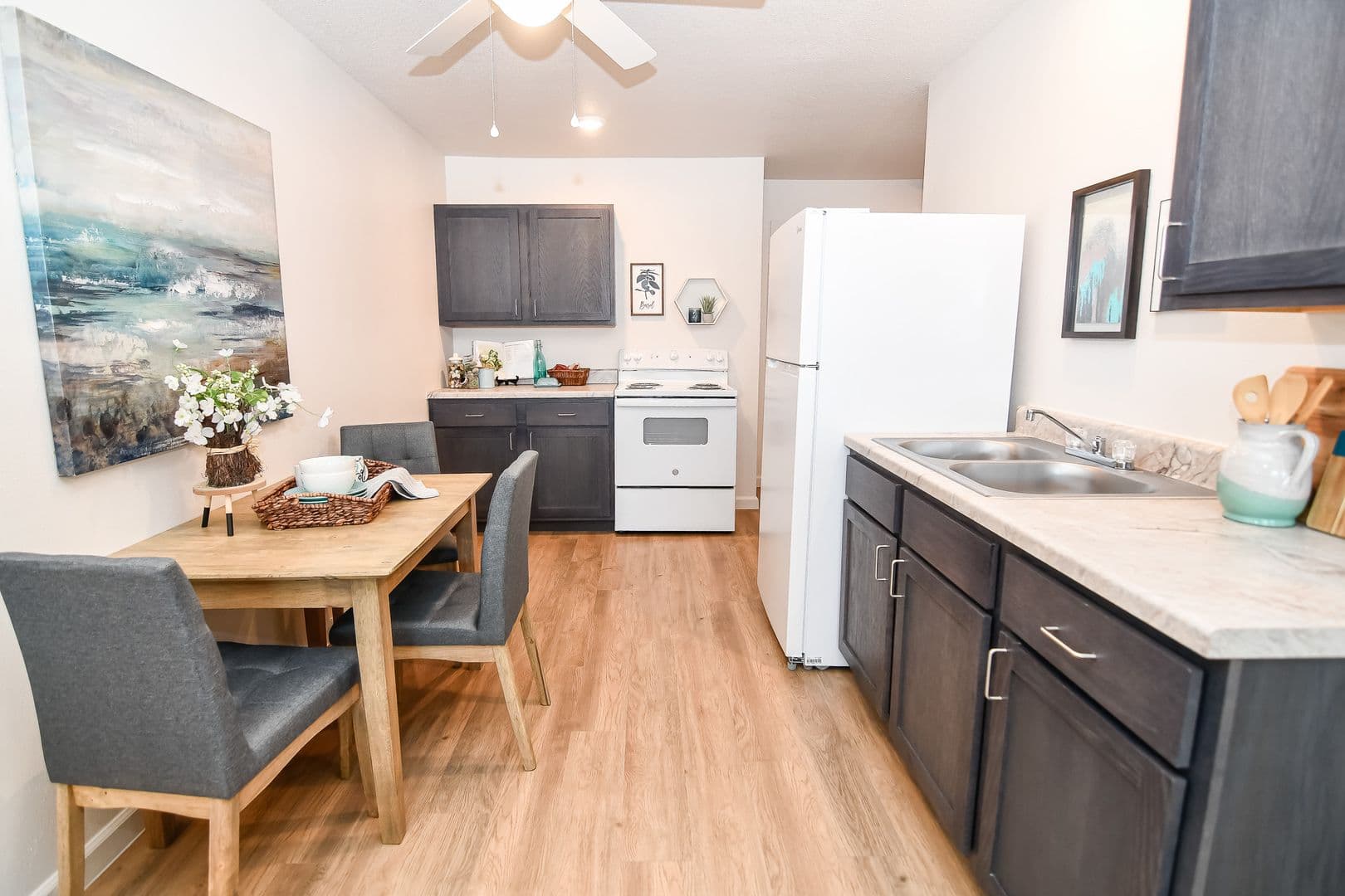 Osceola Apartment: 332 Wildflower Dr