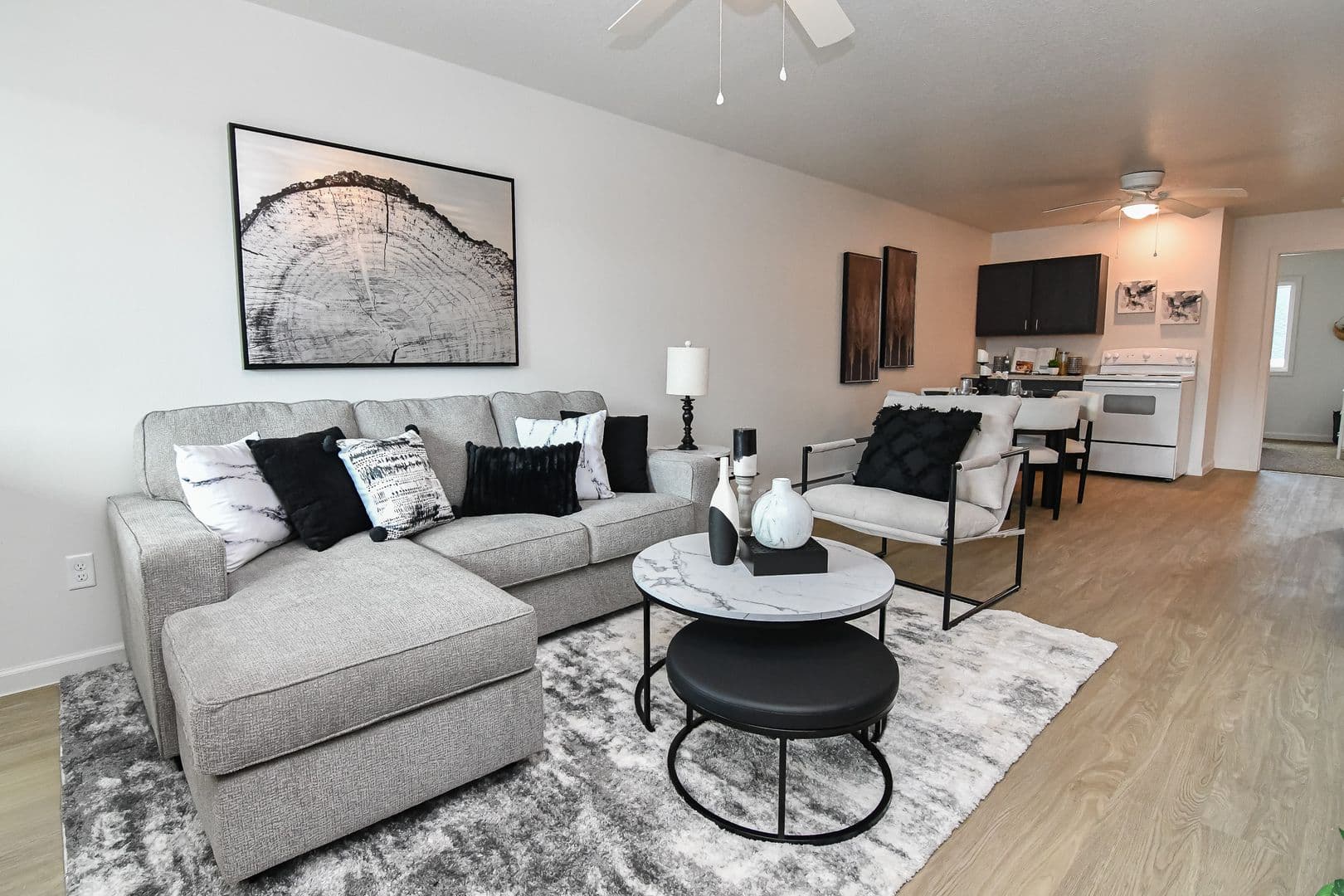 Knoxville Townhome: 471 W Bell Ave
