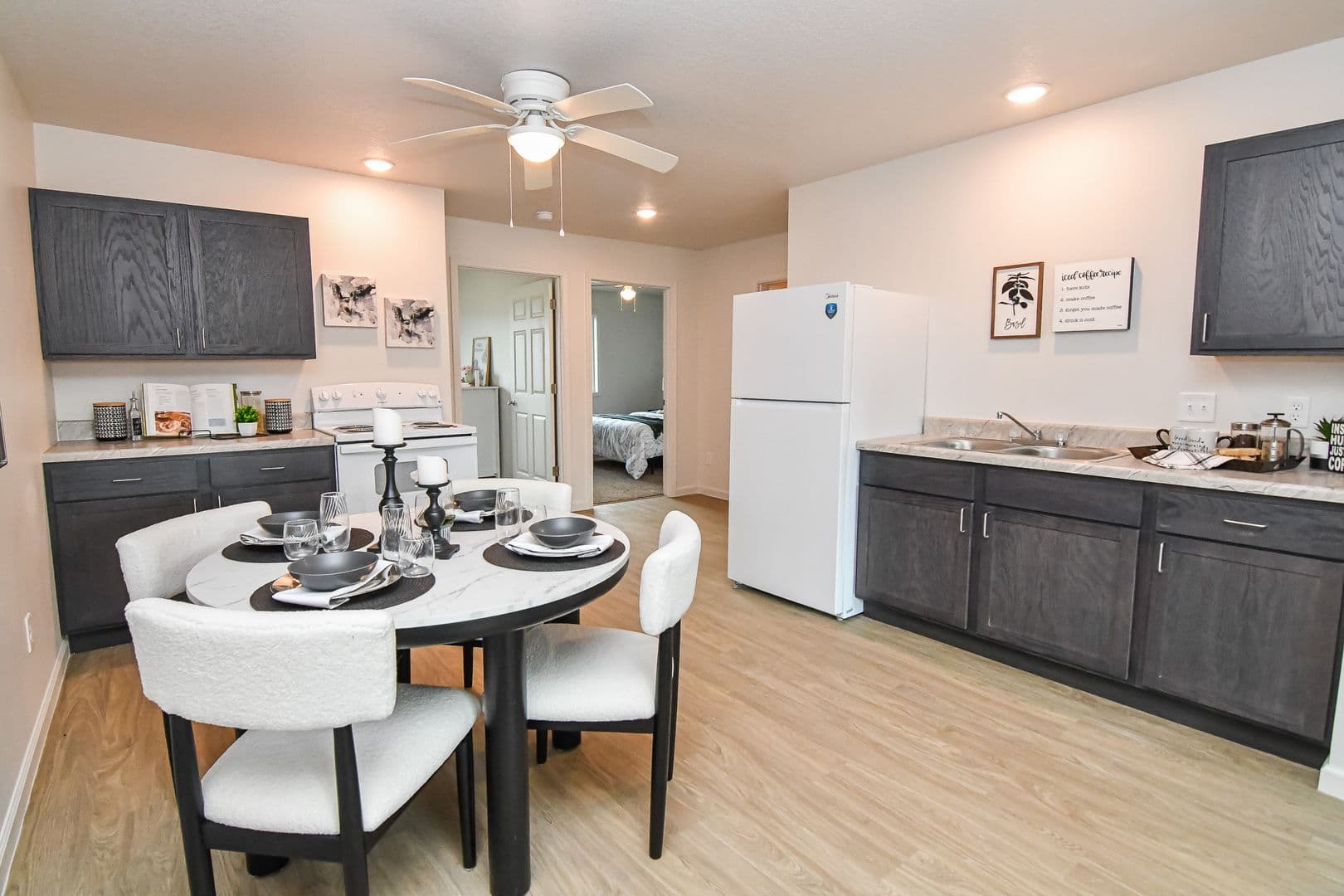 Knoxville Townhome: 471 W Bell Ave