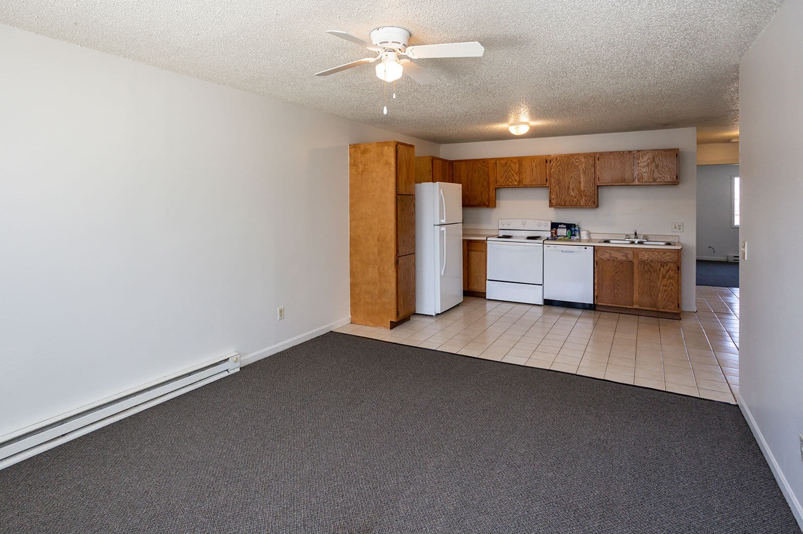 Newton Apartment: 1666 S. 15th Ave W
