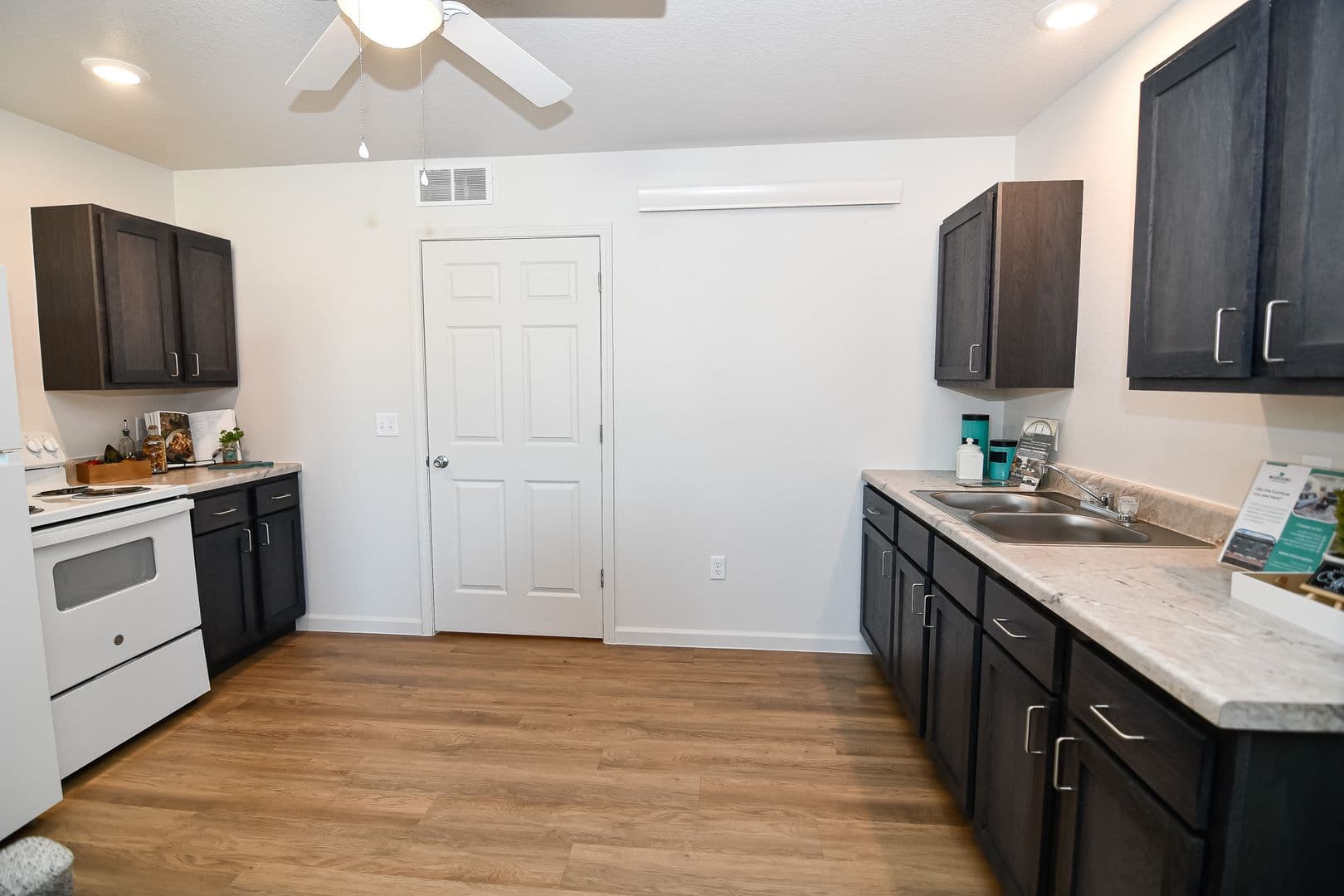 Osceola Apartment: 332 Wildflower Dr