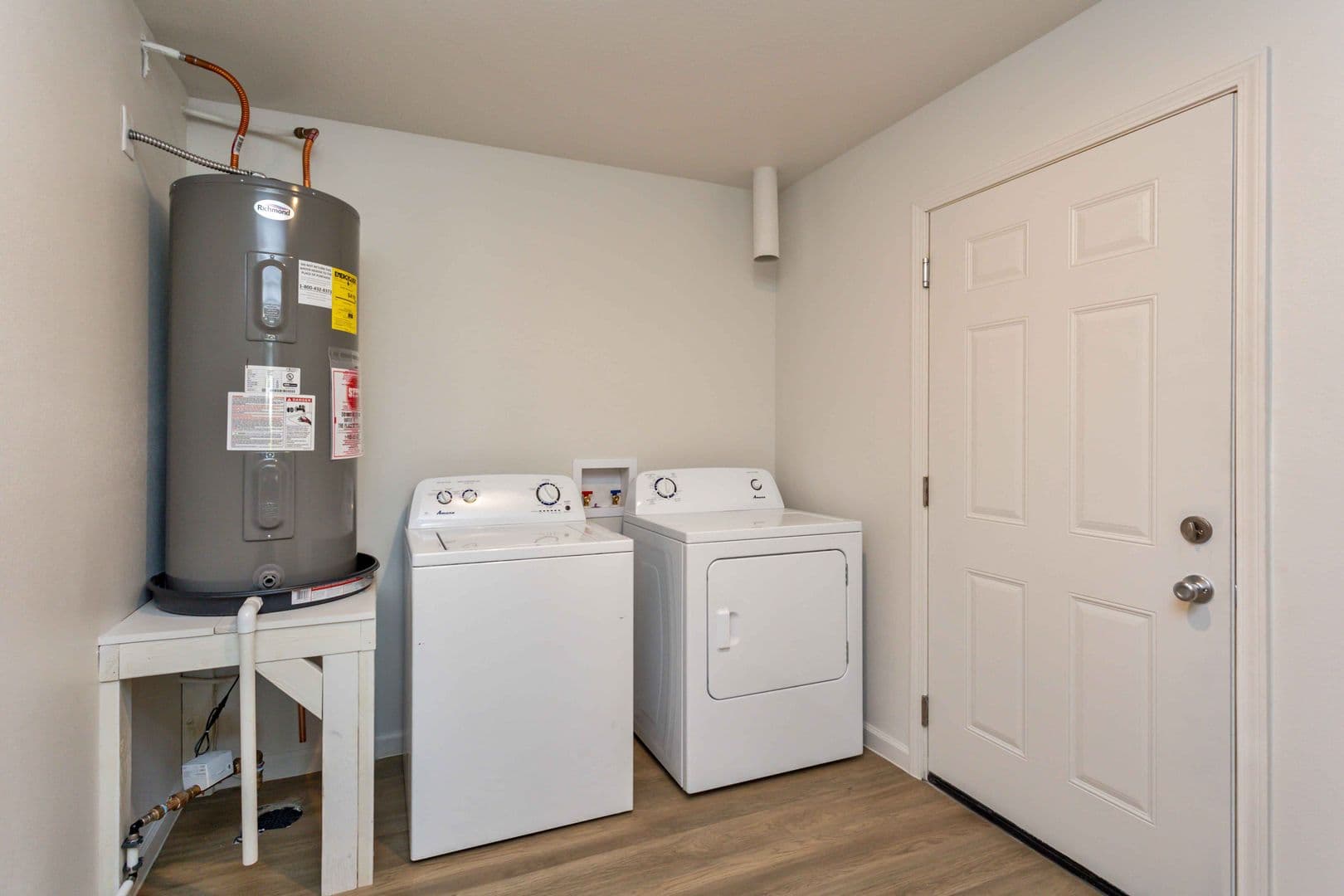 Pleasant Hill Apartment: 5790 Vision Drive