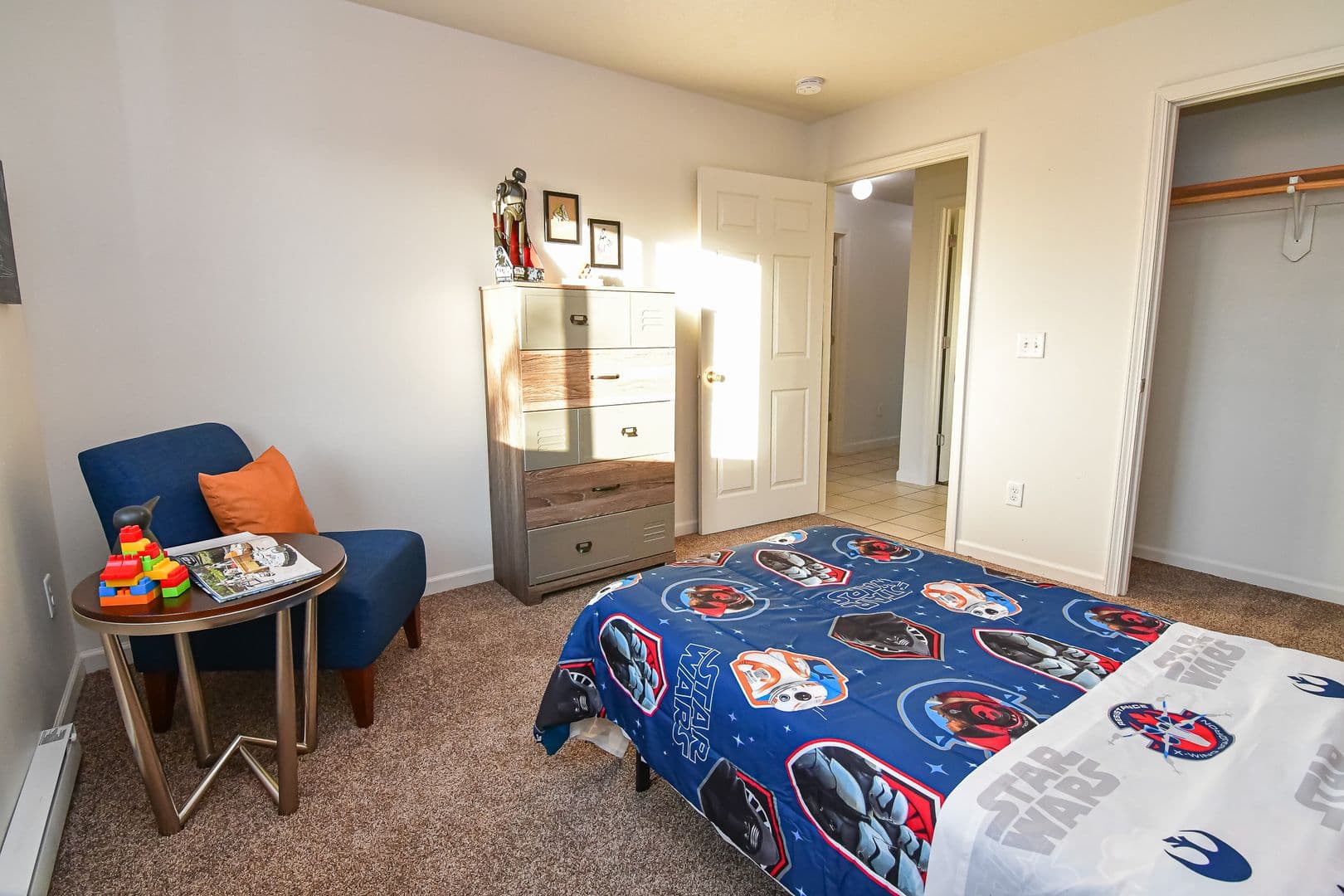 Winterset Apartment: 1407 West Mills Street